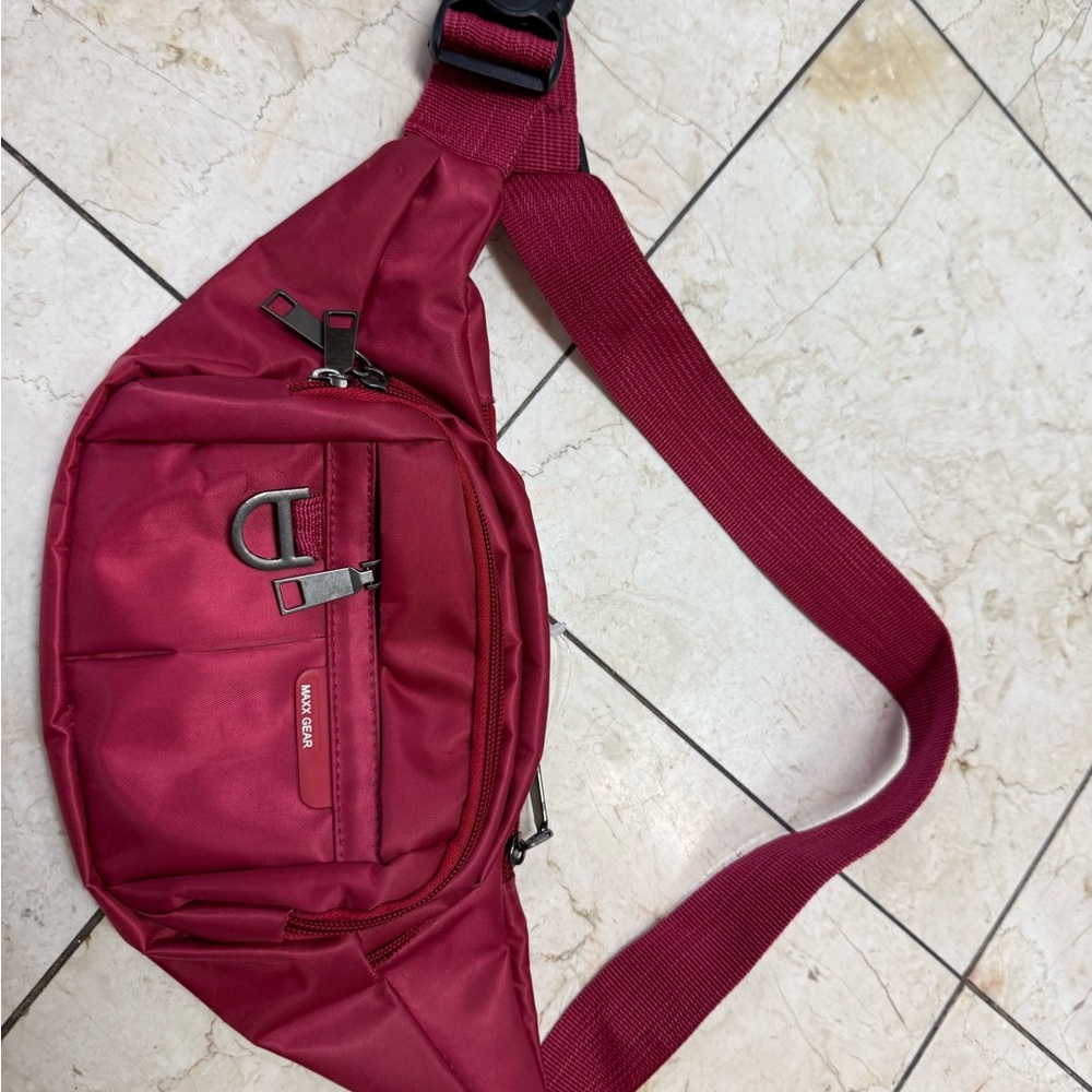 Maxx Gear Unisex Wine Red Waist Fanny Bag